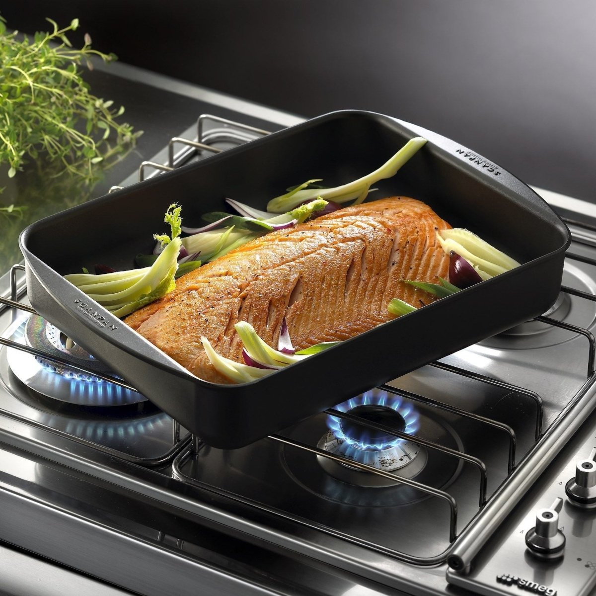 SCANPAN UK SCANPAN Classic 44cm x 32cm 7.0l Roasting Pan