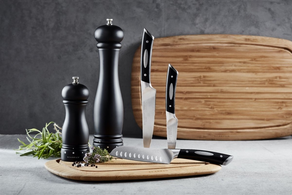 SCANPAN UK SCANPAN Cutting Board 25cm x 16cm